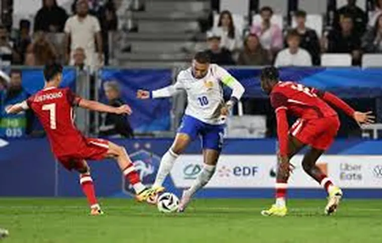 Bắt Đầu Và Bắt Đầu Lại Trận Đấu Bóng Đá Theo Quy Định FIFA